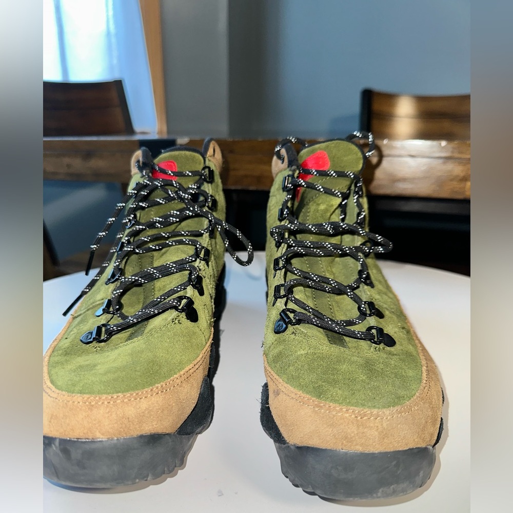 Air Jordan RETRO 9